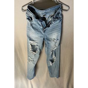 American Eagle mom jean